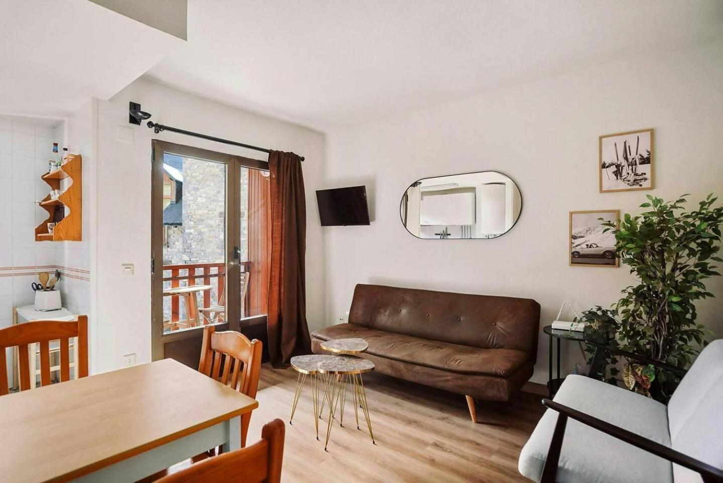 La Casita Del Arbol Daire Sallent de Gállego Dış mekan fotoğraf